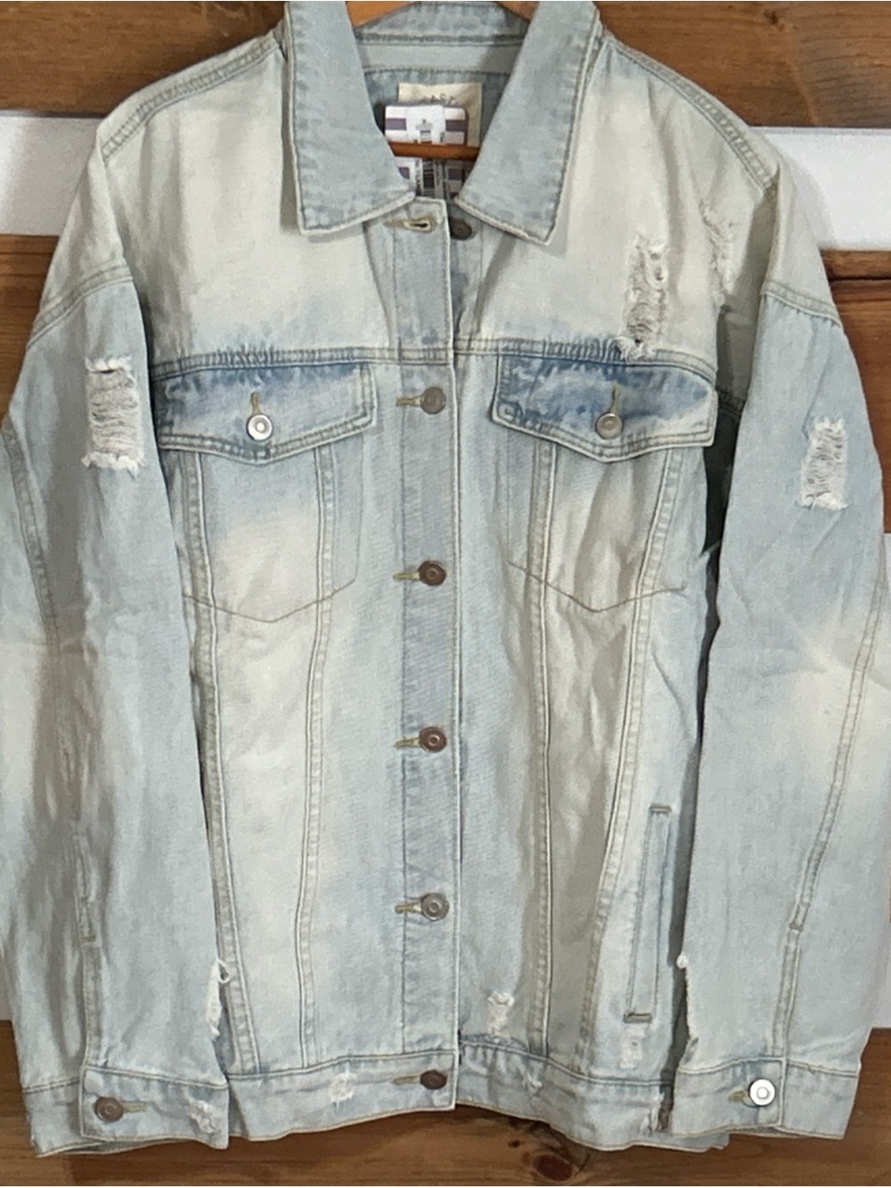 NWT The Julie Denim Jacket Rugged Hem Light Wash Grunge Streetware Size Large